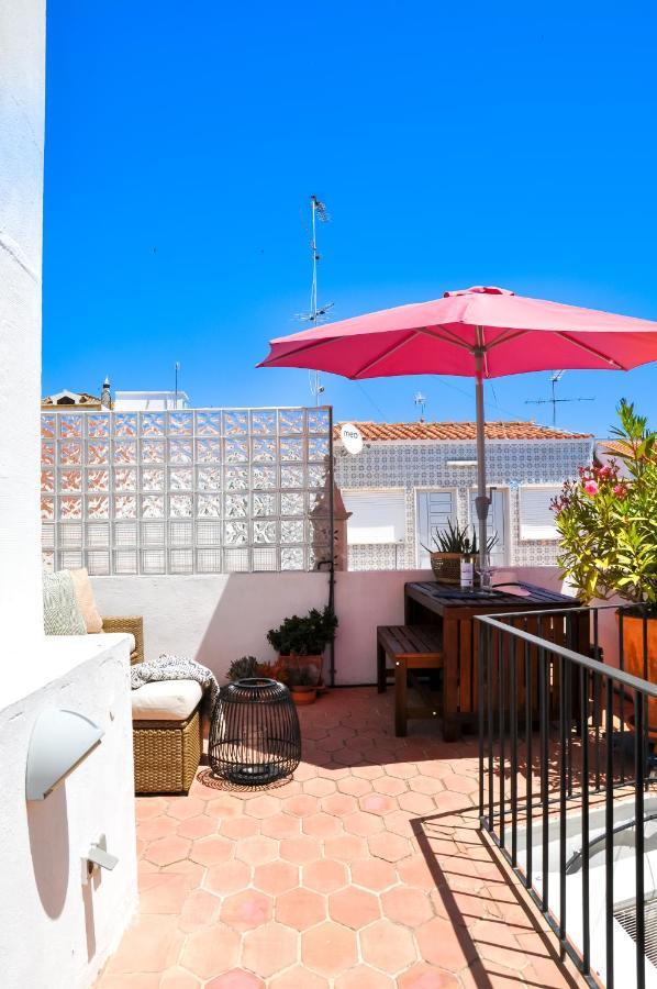 Lovelystay - Casa Salto - Charming Townhouse With Large Terrace 타비라 외부 사진